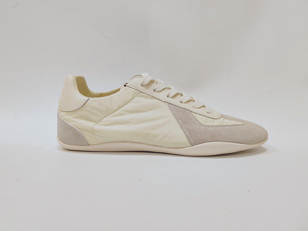 #color_off-white