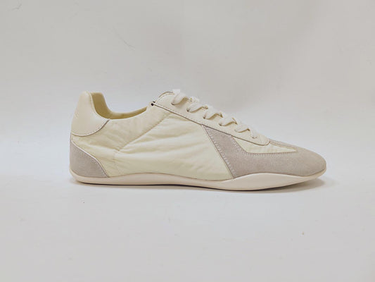 #color_off-white